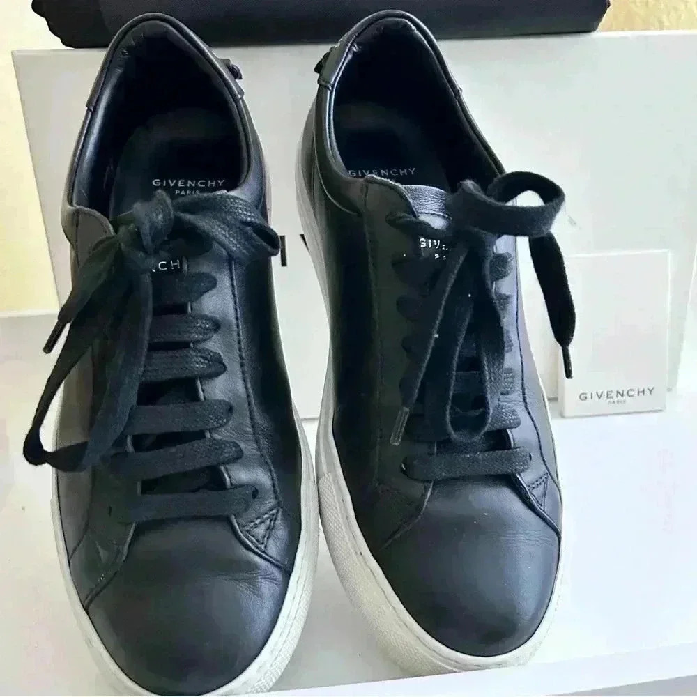 Givenchy Urban Street Black Sneakers - Picture 2 of 10